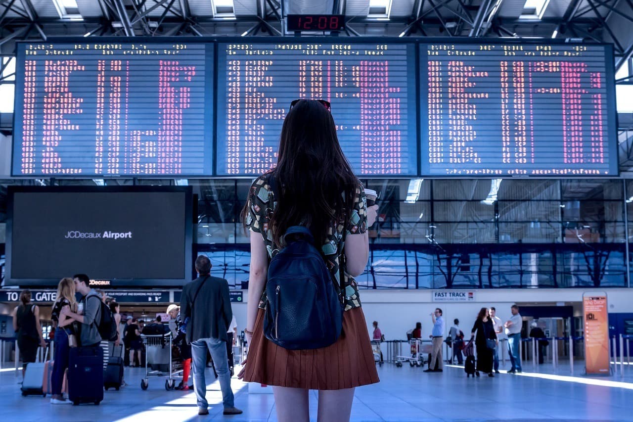 Wizz Air, Tarom și Ryanair, cele mai bune companii aeriene din România. Aeroporturile din Qatar, Atena și Tokyo, cele mai bune din lume, Henri Coandă Otopeni, locul 116 din 141
